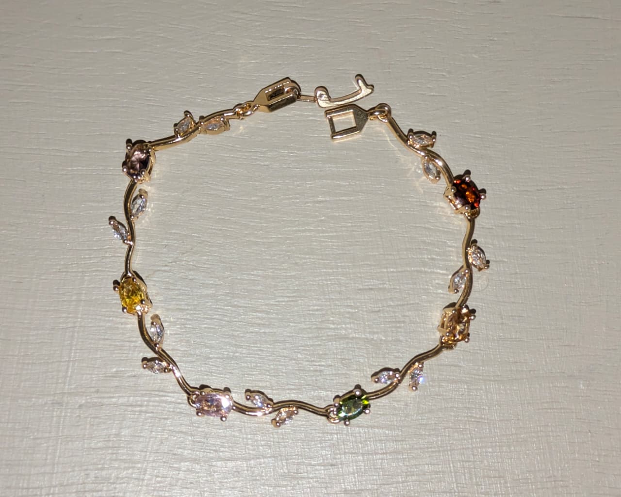 ENHANCED TULIP VINE BRACELET